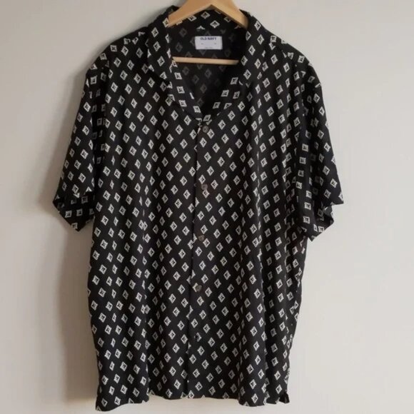 NWOT Short Sleeved Printed Camp Shirt XL - Picture 3 of 9